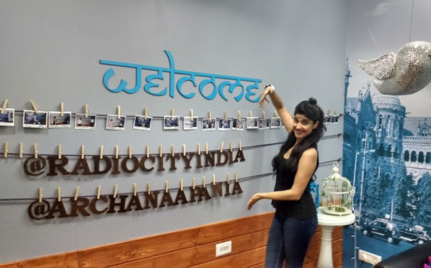 Radio City FM’s RJ Archana goes Live on Twitter BlueRoom