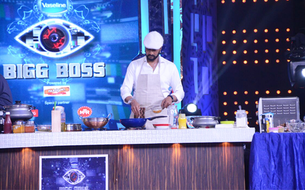 Actor Kiccha Sudeep dons the Chef’s cap on the sets of Big Boss Kannada 4