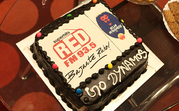 Delhi Dynamos’ visit Red FM studio spreading the football craze all across with RJ Sachin