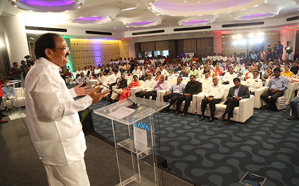 hmtv pioneers in bring out the entreprenual Awards