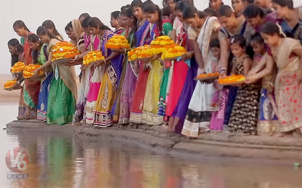 V6 News Bathukamma Festival Song 2017