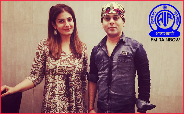 FM Rainbow's chat show "Celebrating Life" features Raveena Tandon; hosted by Viveck Shettyy