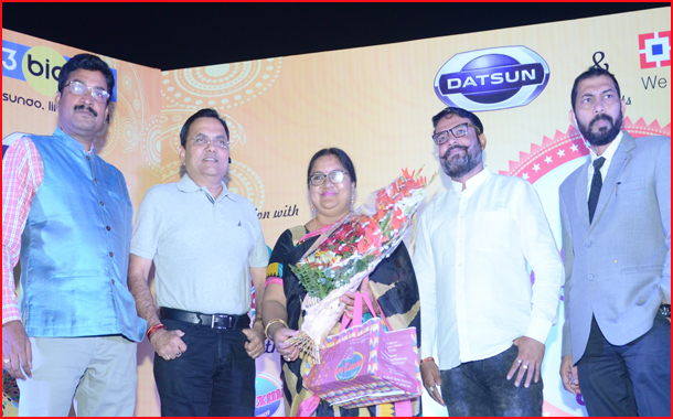 Big FM Lucknow gratifies winner of ‘Big Khushiyon Ka Safar’ with Datsun Redi Go Car