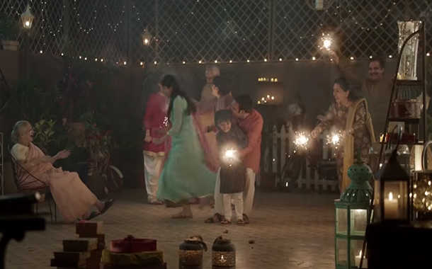 This Diwali #LookUp says Vodafone campaign conceptualised by Ogilvy