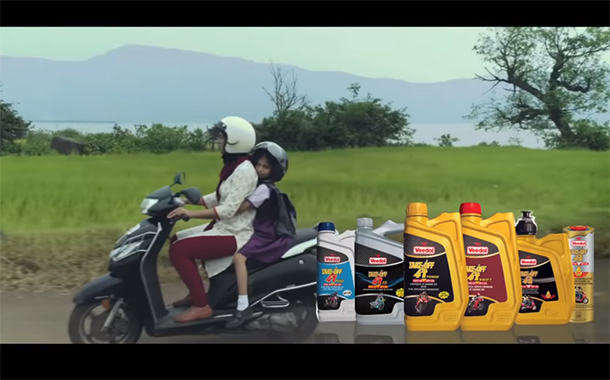 Lowe Lintas campaign for Veedol shows vignettes of young Indians doing the ‘right thing’