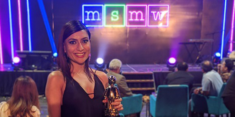 Malini Agarwal of MissMalini Entertainment Wins Global Social Media Icon 2019 at Malaysia Social Media Week
