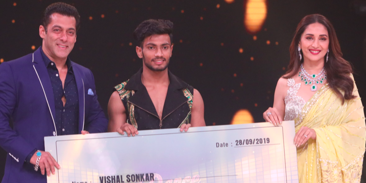 Vishal Sonkar crowned, the winner of Dance Deewane Season 2 on Colors