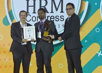 Vinod Pushppan from SULEKHA HR Team bags the award at Asia Pacific HRM Congress