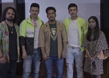 Ravi Mishra crowned as the winner of Smule Mirchi Cover Star Season 2