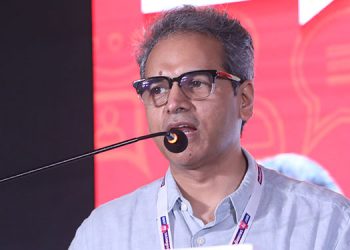 Straight Talk 2021: Language is not a barrier if the content is good and engaging: B Srinivasan, MD, Vikatan Group