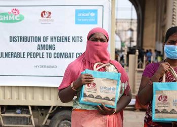 UNICEF and Youngistaan Foundation Distribute 1500 Hygiene Kits Among Garbage Collectors to combat COVID-19