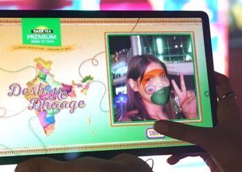 Tata Tea Premium’s ‘Desh ke Dhage’ takes experiential OOH route