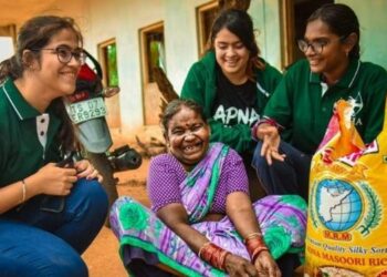 Robin Hood Army embarks on #MissionSwades, Monk-E to amplify message