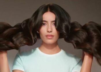 Plum spotlights shinier hair with dazzling demo