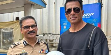 MTV Roadies - Karm Ya Kaand Champions Road Safety with Maharashtra Highway Traffic Police; distributes helmets to riders
