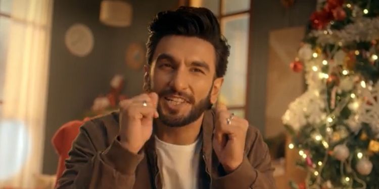 Dashing through the holiday cheer, with a jar of Nutella oh-so-dear! Ranveer Singh and Nutella wishes a Merry Christmas!