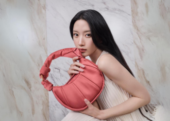 Tumi taps South Korean actress Mun Ka Young as the face of its new collection