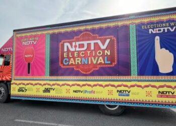 NDTV’s Election Carnival covers 11,000 km, 50 cities, with 14 anchors