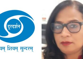 Renowned Journalist, Ayesha Khanum resigns from Doordarshan News