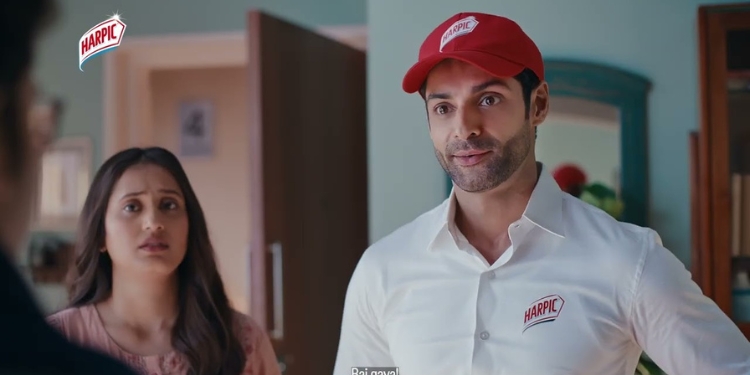 Harpic’s new campaign ‘Bathroom Jagmagaye Toh Din Ban Jaaye’ showcases how clean bathrooms uplift mood