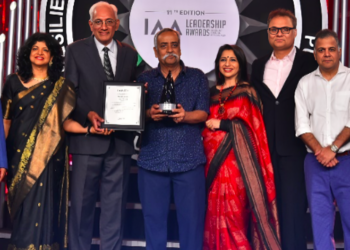 Piyush Pandey inducted into the IAA Hall of Fame; Roshni Nadar Malhotra honoured with the IAA Business Leader of the Year Award
