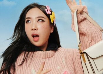 A new campaign introduces Coach’s Fall 2024 collection in stories about having the courage to choose authentic self-expression over the idea of perfection