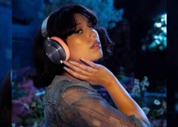 Dyson names RAYE Global Ambassador for OnTrac headphones