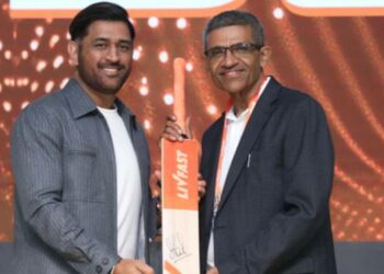 Livfast marks 7 years with MS Dhoni by launching '7 Ka Saath' campaign