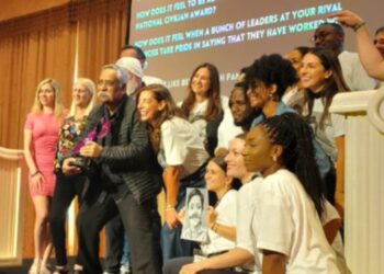 Piyush Pandey receives LIA Legend Award, First Indian honored with this global recognition