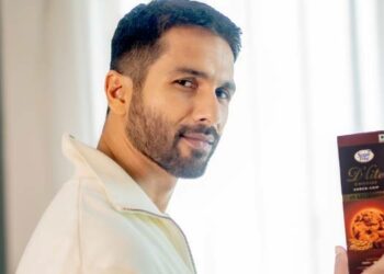 Zydus Wellness launches Sugar Free D’lite Cookies with Shahid Kapoor