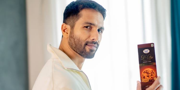 Zydus Wellness launches Sugar Free D’lite Cookies with Shahid Kapoor