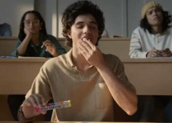 Mentos introduces 'Yes to Fresh' for flavor, fun, and a fresh outlook