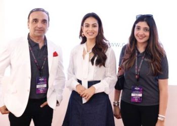 Carysil showcases kitchen innovations with Mira Kapoor at Acetech Expo 2024
