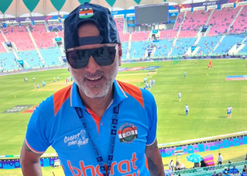 Fans Molded in Communities: The Evolution of Engagement Among Sports Fan Clubs