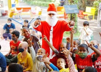 Ketto and Kunal Kapoor bring Christmas cheer to children at St. Jude India Childcare Centre