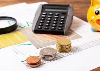 ROI Calculator vs. FD Calculator: Which One to Use for Your Savings