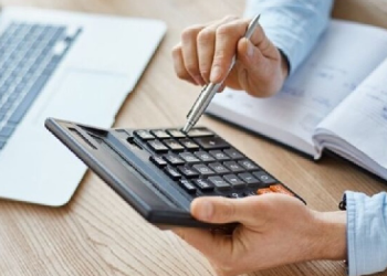 Compare loans from multiple lenders using an EMI personal loan calculator