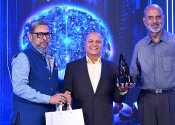 Ramesh Narayan Honoured with IAA Force For Good Award at 12th IAA Leadership Awards