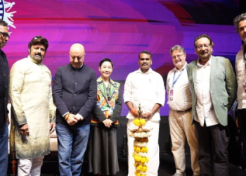 Sanjay Jaju announces Waves Bazaar’s first $20,000 filmmaker Grant at IFFI 2025