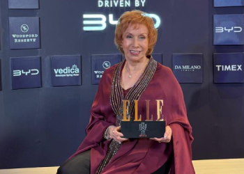 Dr. Blossom Kochhar receives ELLE Beauty Legacy Award at The ELLE List 2026