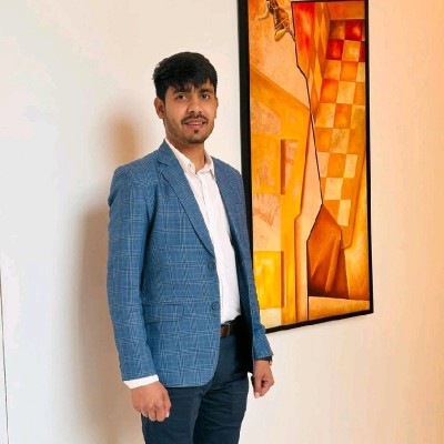 Praveen Tiwari, Founder of Bizzcom Solutions